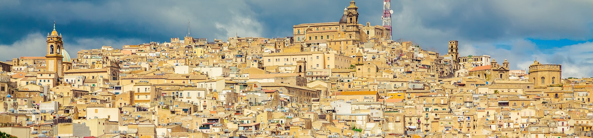 <p>Villas in Sicily and holiday homes near Caltagirone</p>