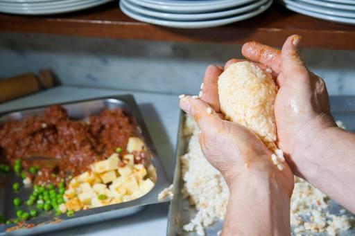 Cookery classes - making-arancine-sicily_655_0_1