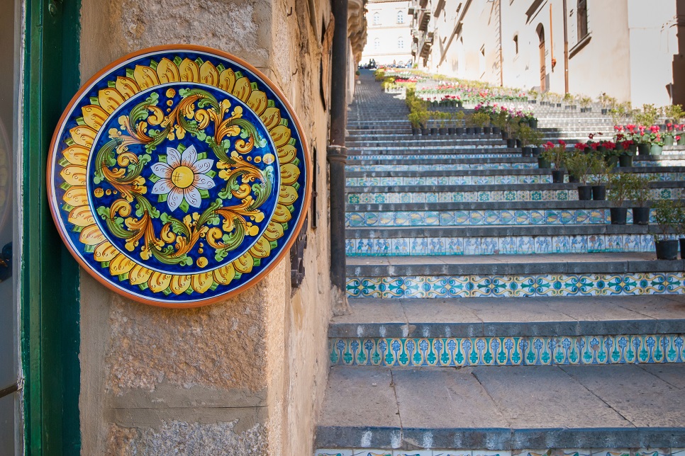 89_guide-to-caltagirone